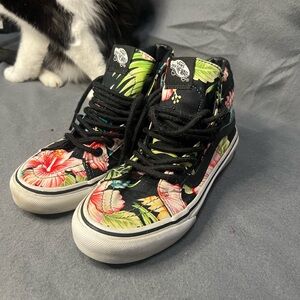 Vans Sk8-hi Hawaiian print shoes